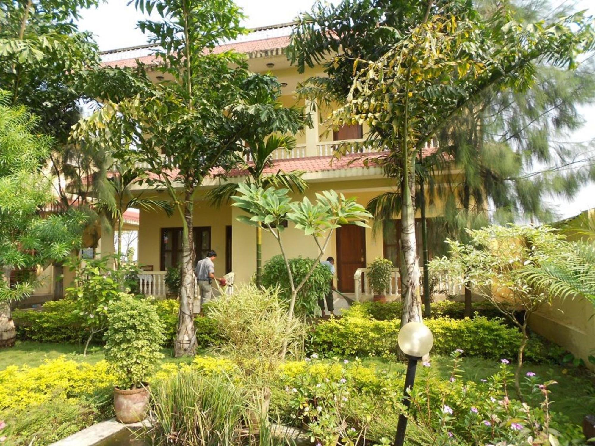 Hotel Rainforest Sauraha Luaran gambar